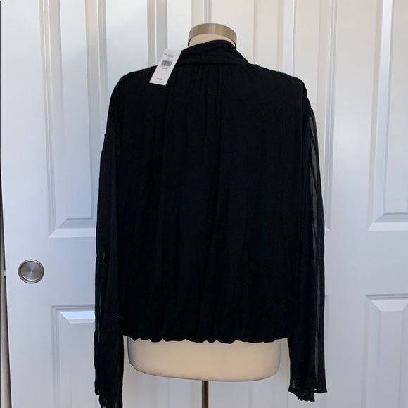 Buckle red by BKE pleated sleeve deep V top - Picture 10 of 15